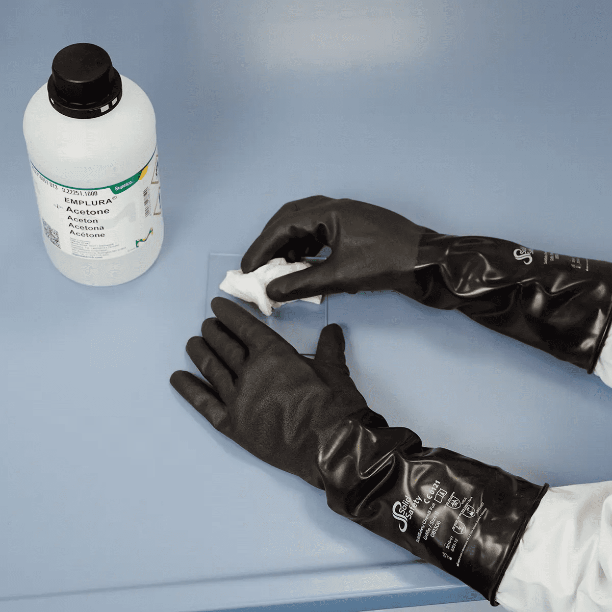 Chemikalienschutzhandschuh, Größe 11, Solidsafety ChemB Full: Stabiler Butyl Arbeitschutzhandschuh mit elektrostatischer Ableitfähigkeit als PSA kaufen. Chemikalienschutzhandschuh, Größe 11, Solidsafety ChemB Full: Stabiler Butyl Arbeitschutzhandschuh mit elektrostatischer Ableitfähigkeit als PSA kaufen.