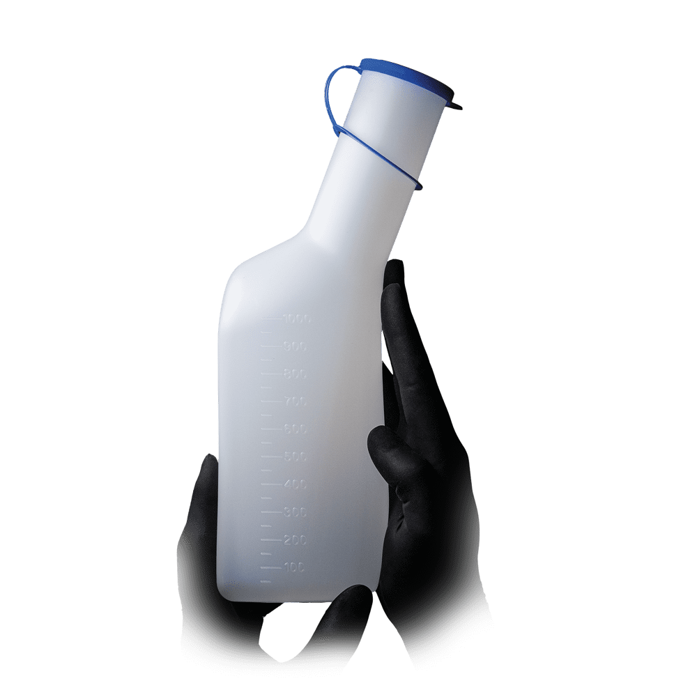 Botella de orina de PE para hombres, angular, de color blanco / lechoso con tapa de PP azul: comprar botella de orina desinfectable y resistente al calor para hombres como suministros para la sala y el paciente.